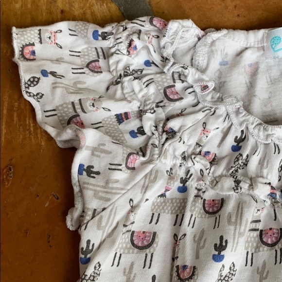 Feather Baby tunic and short set - Picture 4 of 5